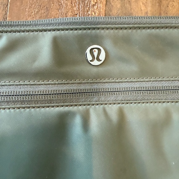 Lululemon Crossbody Olive Green Bag - Picture 5 of 8